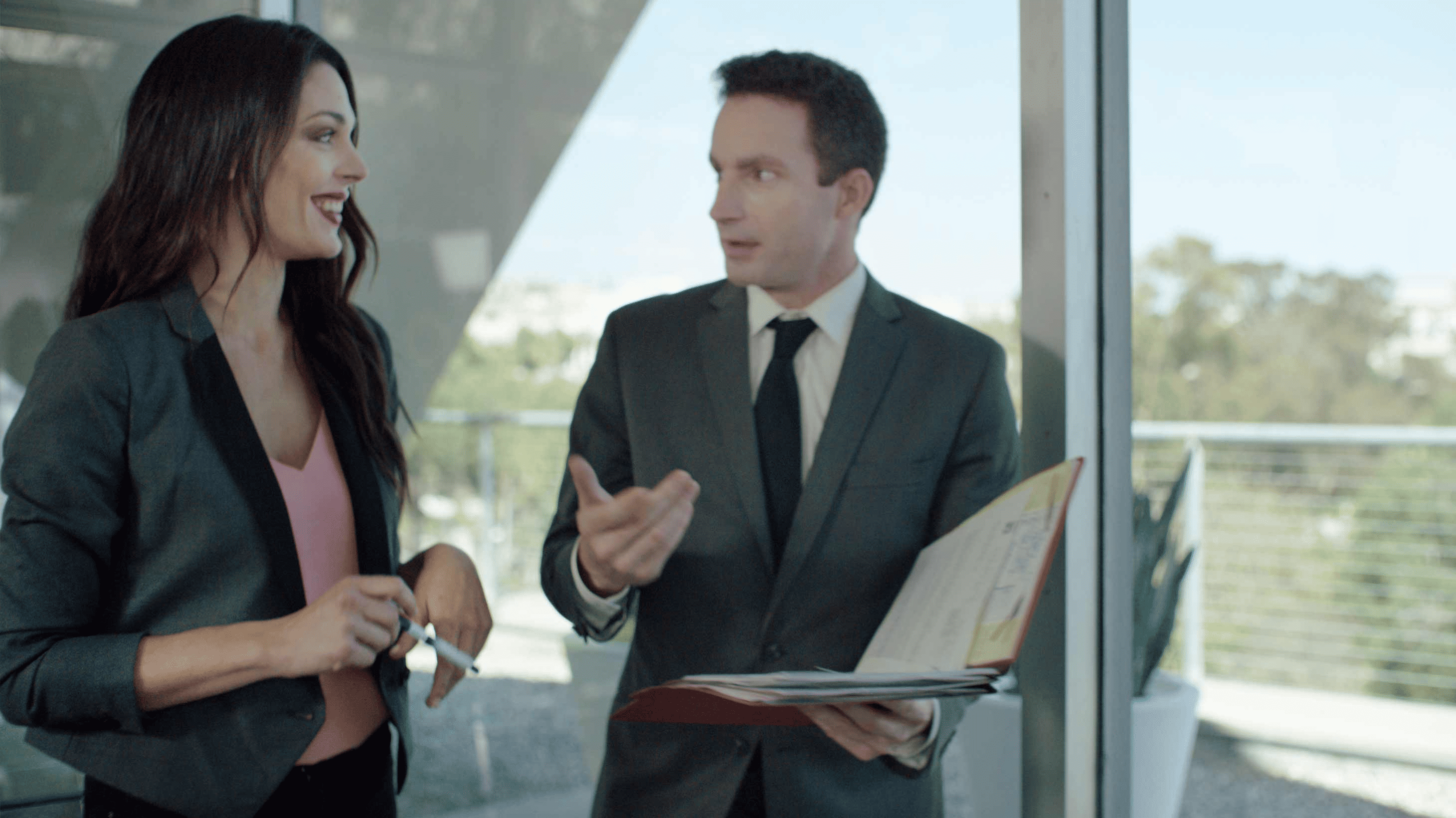 When You Should Hire a Litigation Attorney